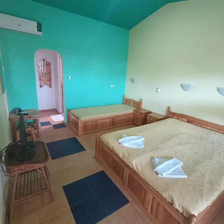 Sirius بيت ضيافة سينيموريتس